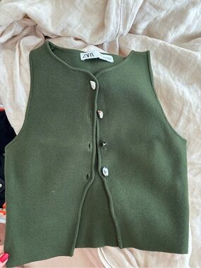 Zara Olive Green Knit Button-Front Sleeveless Top